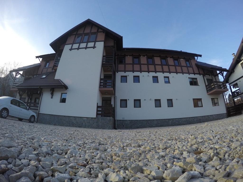 Duplex Apartment Buşteni Exteriör bild